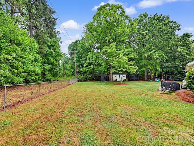 2334 Firmin Court, Gastonia, NC 28056