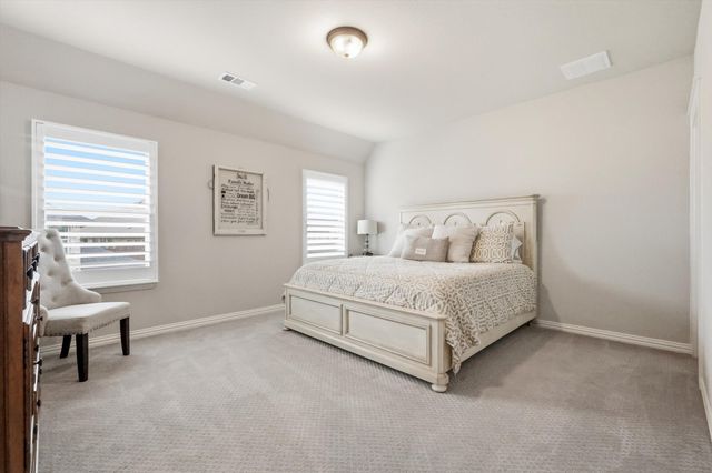 1208 Broadmoor Way, Roanoke, TX 76262