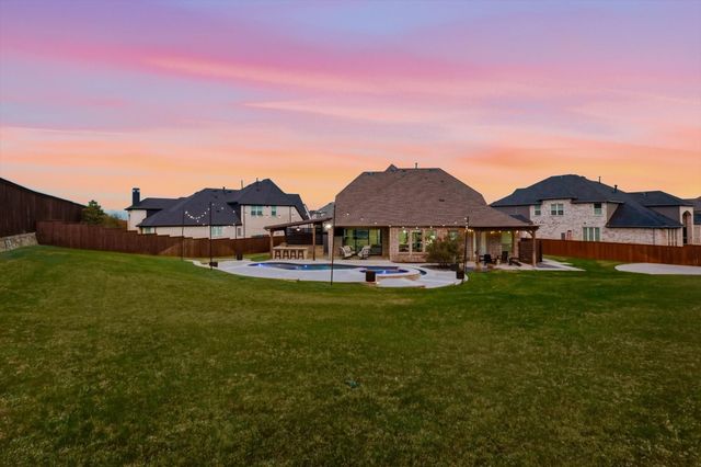 1208 Broadmoor Way, Roanoke, TX 76262