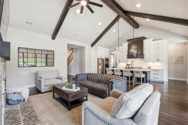 1208 Broadmoor Way, Roanoke, TX 76262