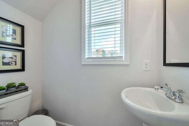 158 Millers Lane, Calhoun, GA 30701