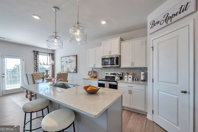 158 Millers Lane, Calhoun, GA 30701