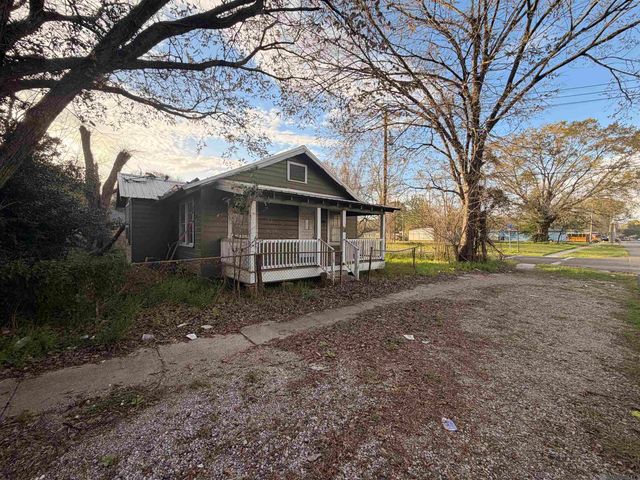 4561 E Brookstown Dr, Baton Rouge, LA 70805