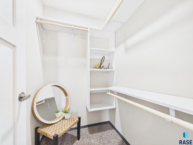 1013 Birch St Street, Harrisburg, SD 57032