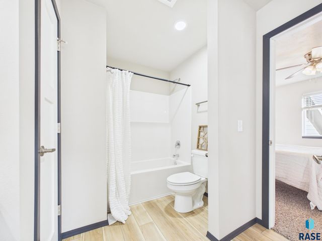 1013 Birch St Street, Harrisburg, SD 57032