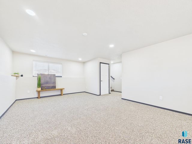 1013 Birch St Street, Harrisburg, SD 57032