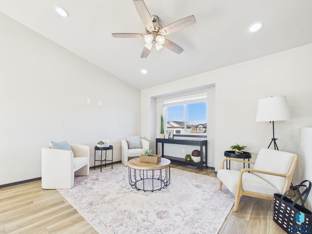 1013 Birch St Street, Harrisburg, SD 57032