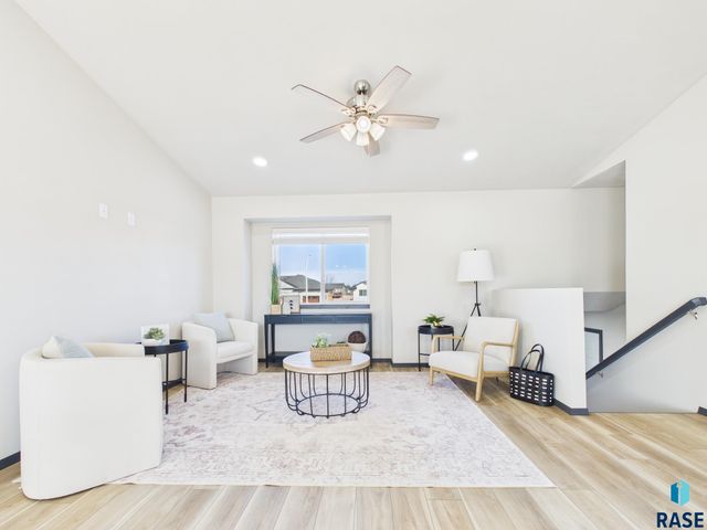 1013 Birch St Street, Harrisburg, SD 57032