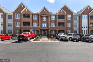 7065 HERITAGE HUNT DR #208, Gainesville, VA 20155