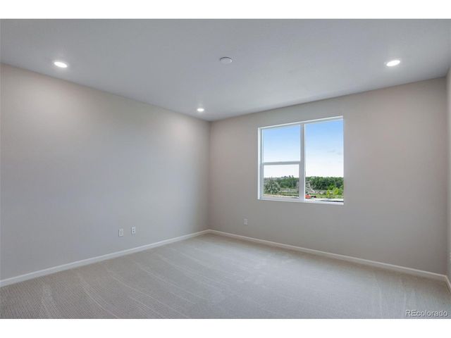 1418 Hudson Pl, Longmont, CO 80501