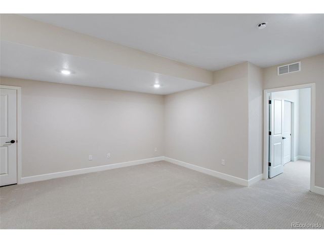 1418 Hudson Pl, Longmont, CO 80501