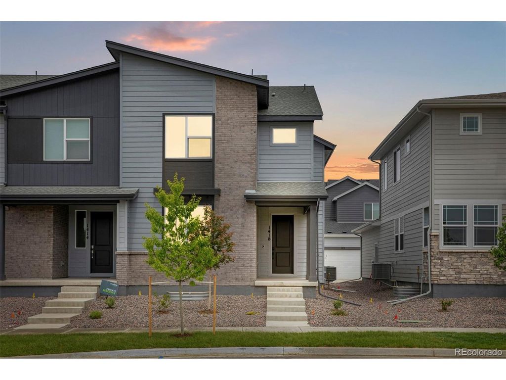 1418 Hudson Pl, Longmont, CO 80501