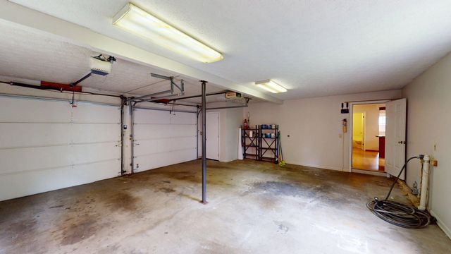 81 Hamill Road, Huntington, WV 25701