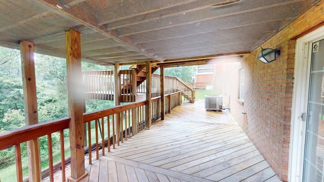 81 Hamill Road, Huntington, WV 25701