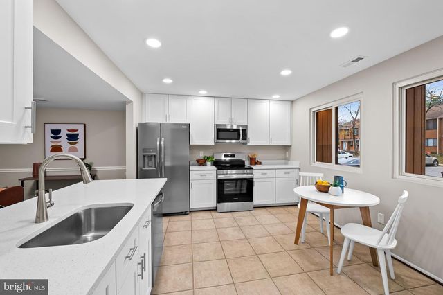 1366 ALMOND DR, Annapolis, MD 21409