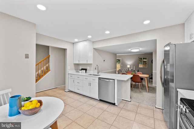 1366 ALMOND DR, Annapolis, MD 21409