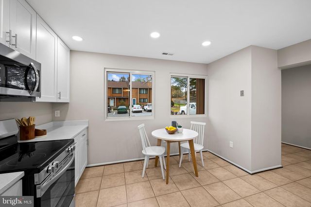 1366 ALMOND DR, Annapolis, MD 21409