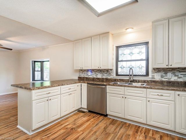 933 Graham Street, Burlington, NC 27217
