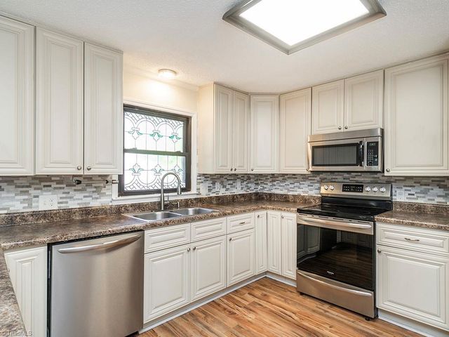 933 Graham Street, Burlington, NC 27217