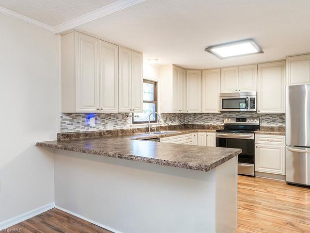 933 Graham Street, Burlington, NC 27217