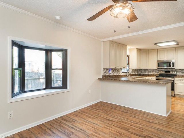 933 Graham Street, Burlington, NC 27217