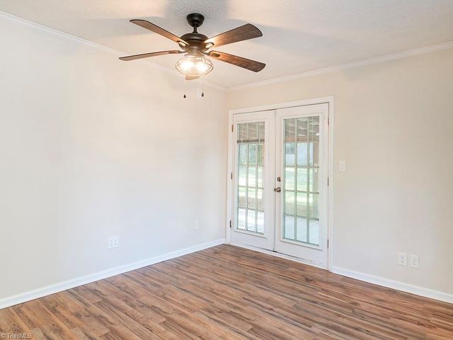933 Graham Street, Burlington, NC 27217