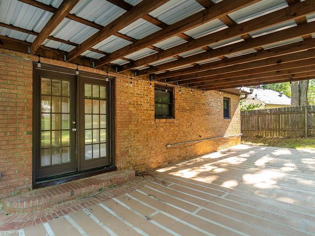 933 Graham Street, Burlington, NC 27217