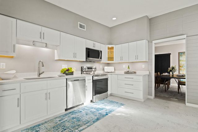 510 E ROBLES STREET, Tampa, FL 33602