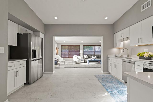 510 E ROBLES STREET, Tampa, FL 33602