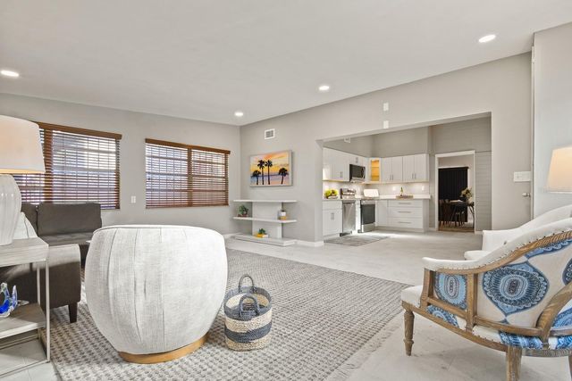 510 E ROBLES STREET, Tampa, FL 33602