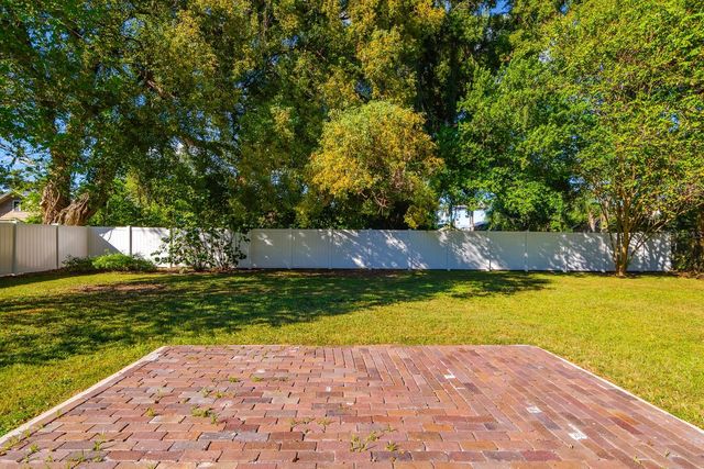 510 E ROBLES STREET, Tampa, FL 33602