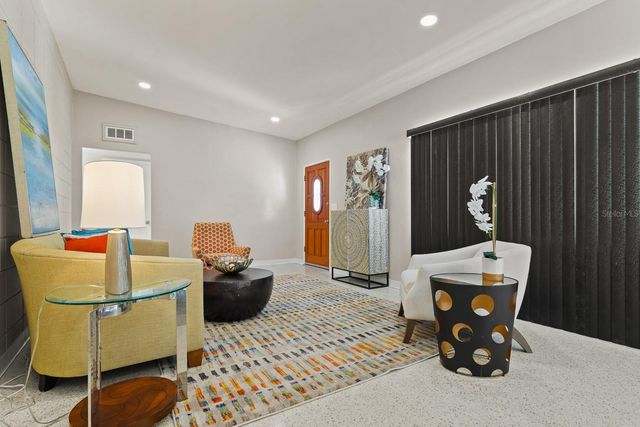 510 E ROBLES STREET, Tampa, FL 33602