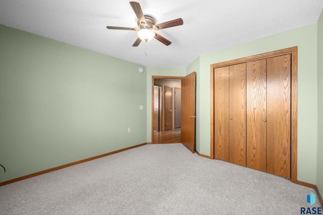 1635 S Cleveland Ave Avenue 306, Sioux Falls, SD 57103