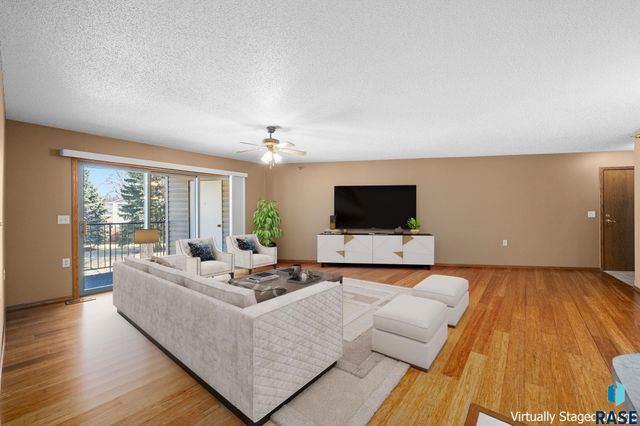 1635 S Cleveland Ave Avenue 306, Sioux Falls, SD 57103