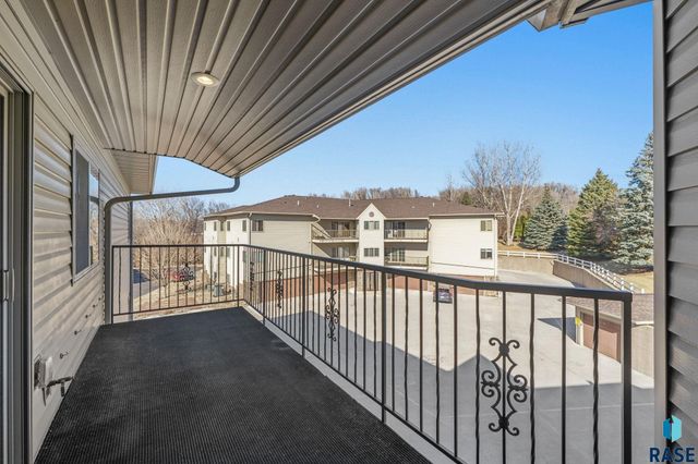 1635 S Cleveland Ave Avenue 306, Sioux Falls, SD 57103