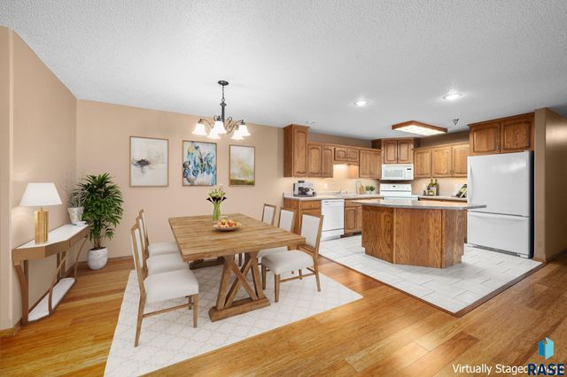 1635 S Cleveland Ave Avenue 306, Sioux Falls, SD 57103