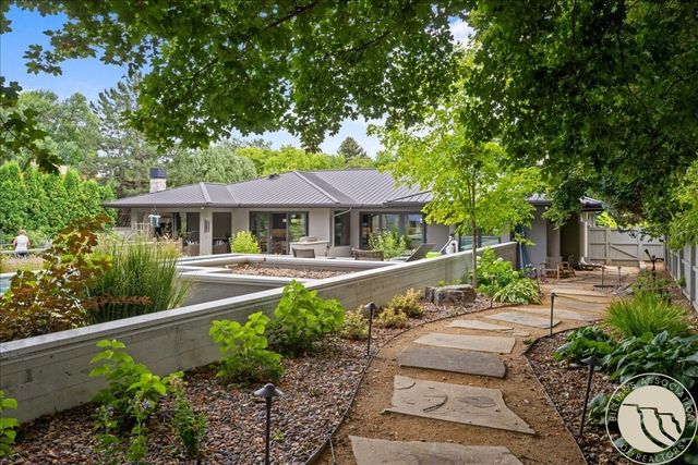 1833 Iris Lane, Billings, MT 59102