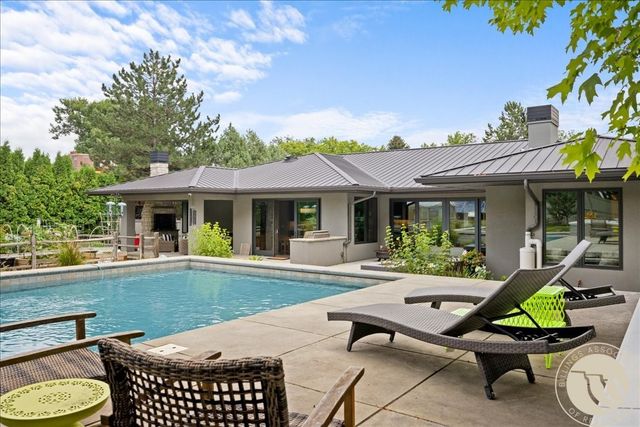 1833 Iris Lane, Billings, MT 59102