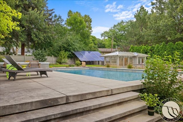 1833 Iris Lane, Billings, MT 59102