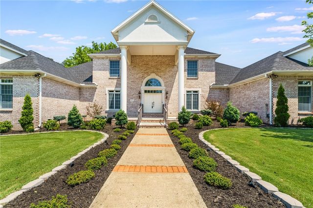 6272 Wells Circle, Springdale, AR 72762