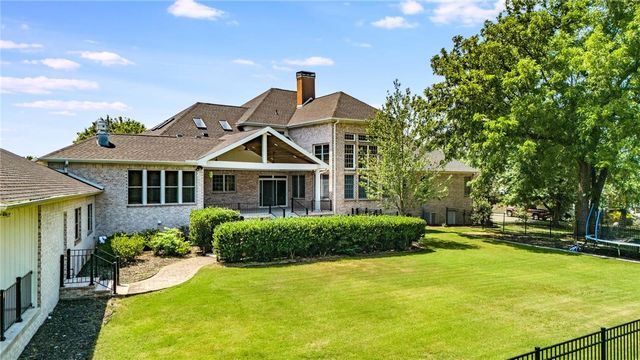 6272 Wells Circle, Springdale, AR 72762