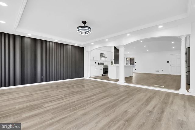 10607 WAYRIDGE DR, Montgomery Village, MD 20886