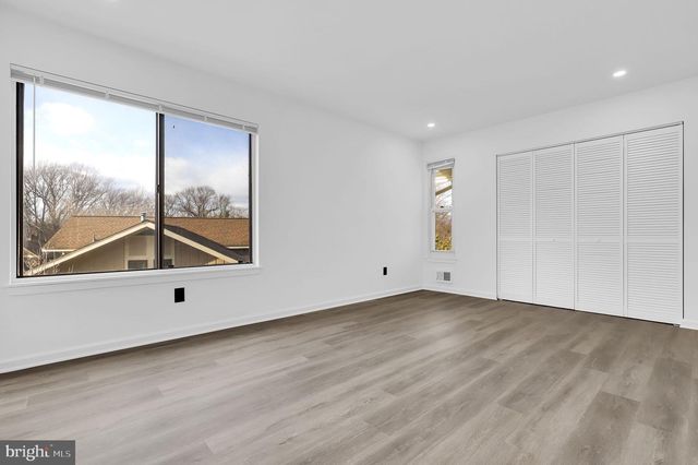 10607 WAYRIDGE DR, Montgomery Village, MD 20886