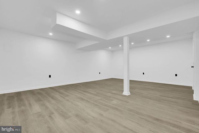 10607 WAYRIDGE DR, Montgomery Village, MD 20886