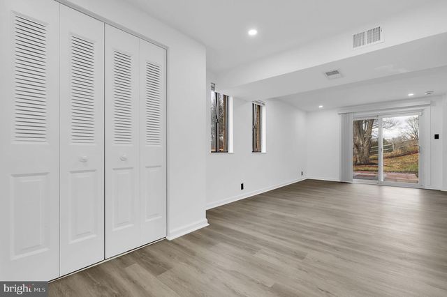 10607 WAYRIDGE DR, Montgomery Village, MD 20886