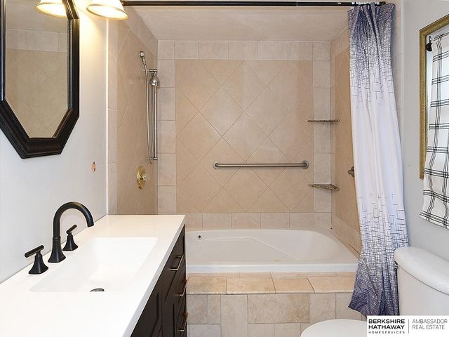 1625 S 24th Street, Lincoln, NE 68502