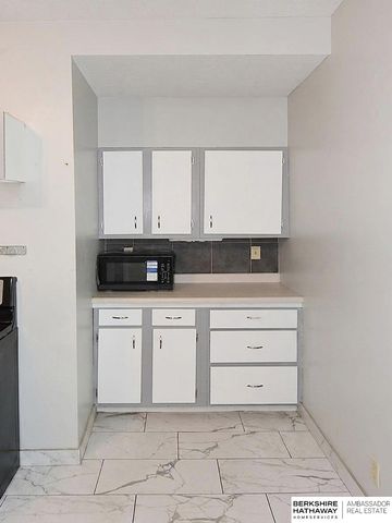 1625 S 24th Street, Lincoln, NE 68502