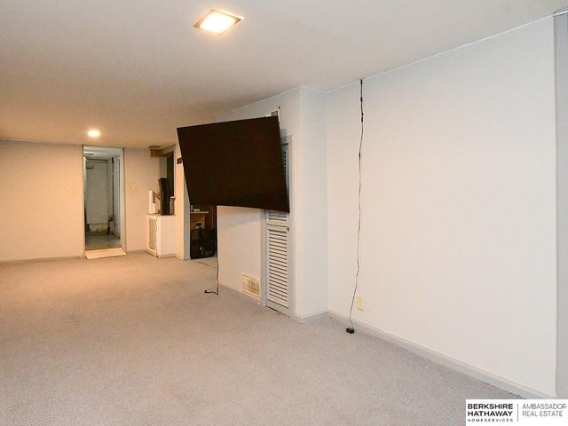 1625 S 24th Street, Lincoln, NE 68502