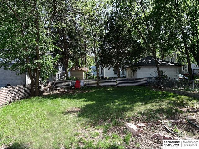 1625 S 24th Street, Lincoln, NE 68502