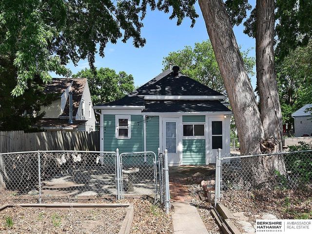 1625 S 24th Street, Lincoln, NE 68502
